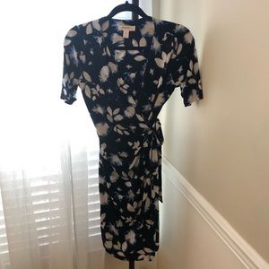 Motherhood maternity wrap dress.